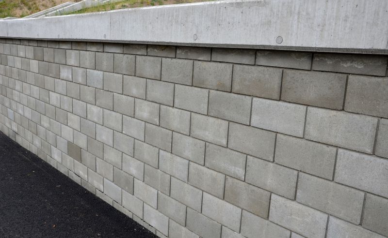 Retaining Wall Repair in Holiday, FL